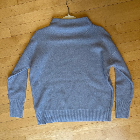 VINCE lt blue cashmere funnel neck sweater, XXS, LG1304 - Picture 4 of 4